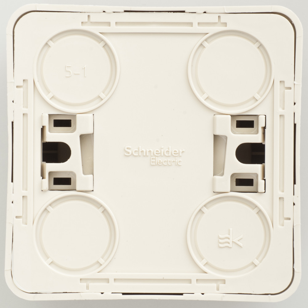 ЭТЮД О/У РОЗЕТКА с заземлением без шторок, 16А, 250B, КРЕМОВЫЙ