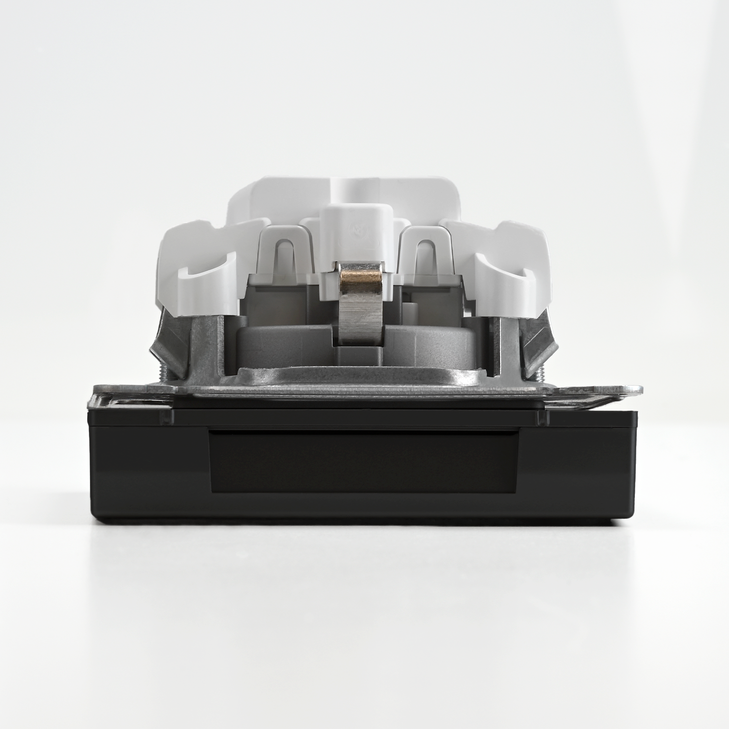 ARTGALLERY РОЗЕТКА с заземл. со шторк. с крышкой, 16А, IP20, механизм, БАЗАЛЬТ